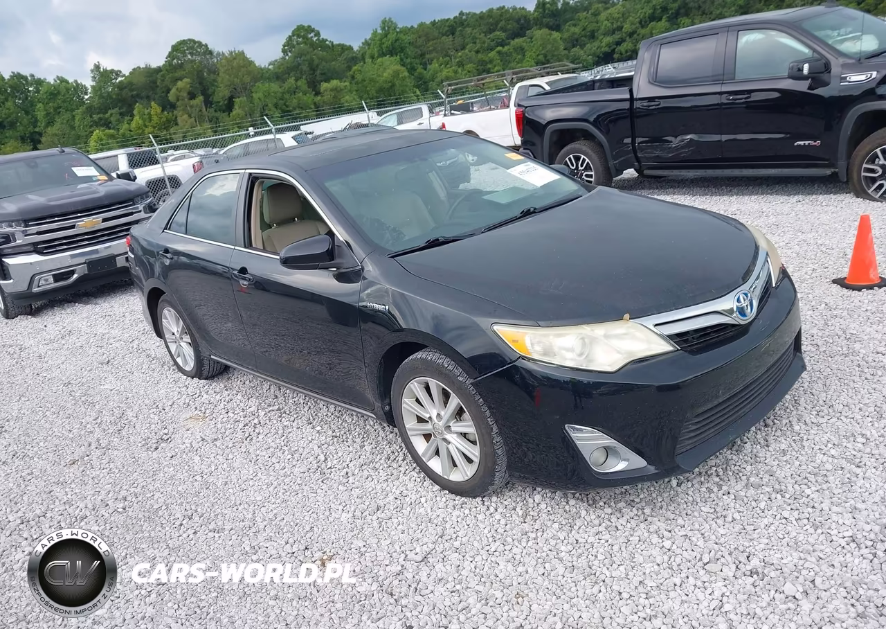 2013 Toyota Camry Hybrid Xle – zdjęcie 1 z 16