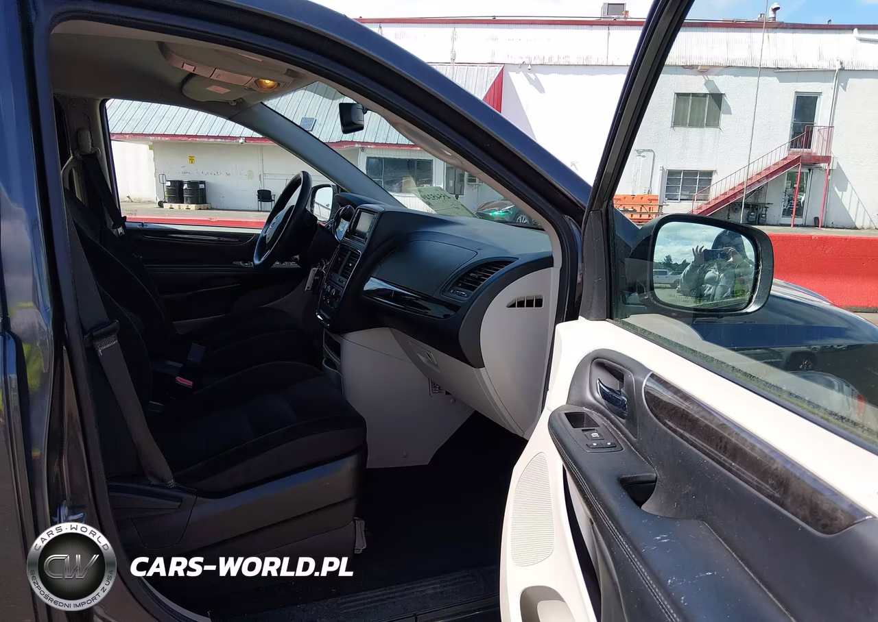 2018 Dodge Grand Caravan Se VIN:2C4RDGBG2JR288769 - 5