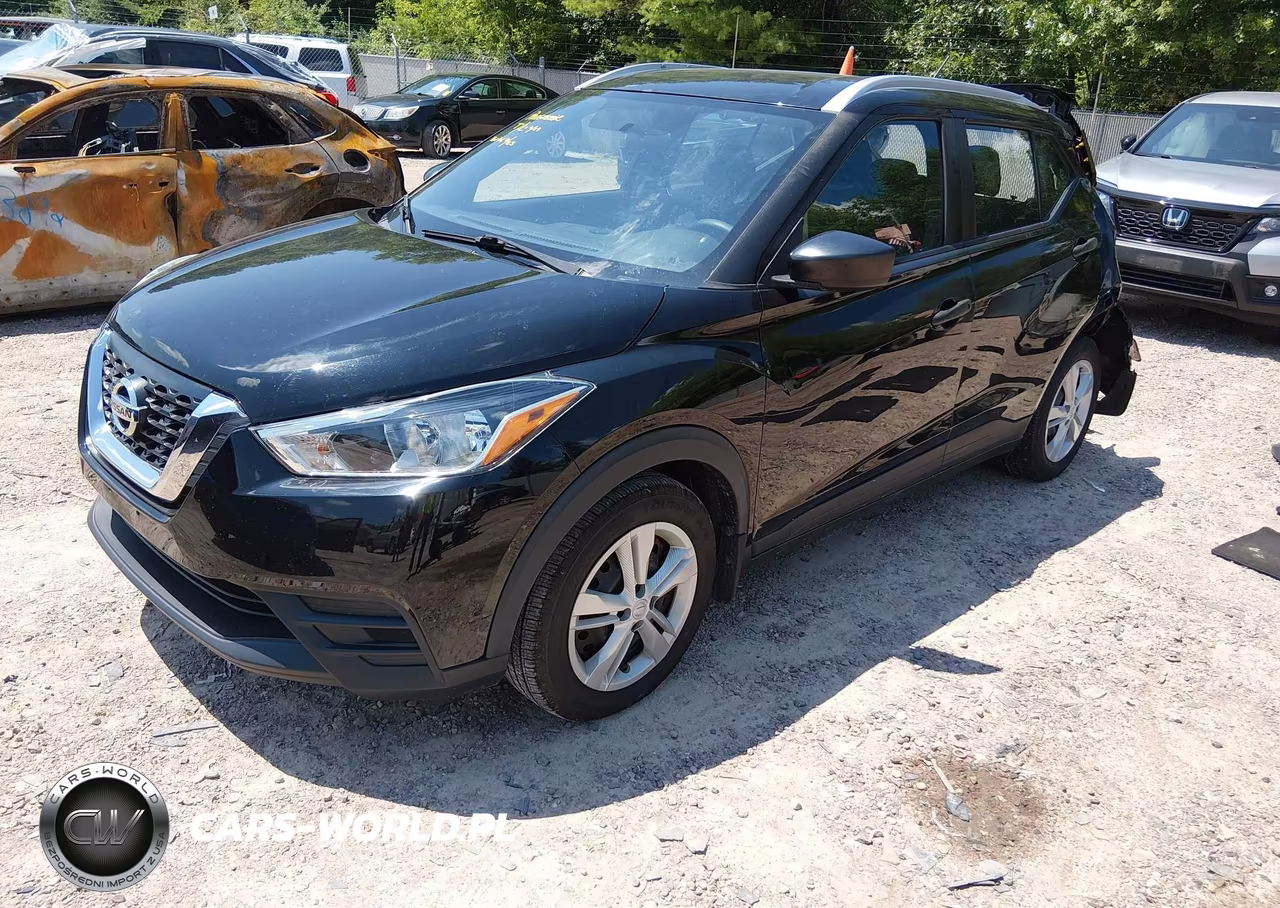2018 Nissan Kicks S VIN:3N1CP5CUXJL518175 - 2