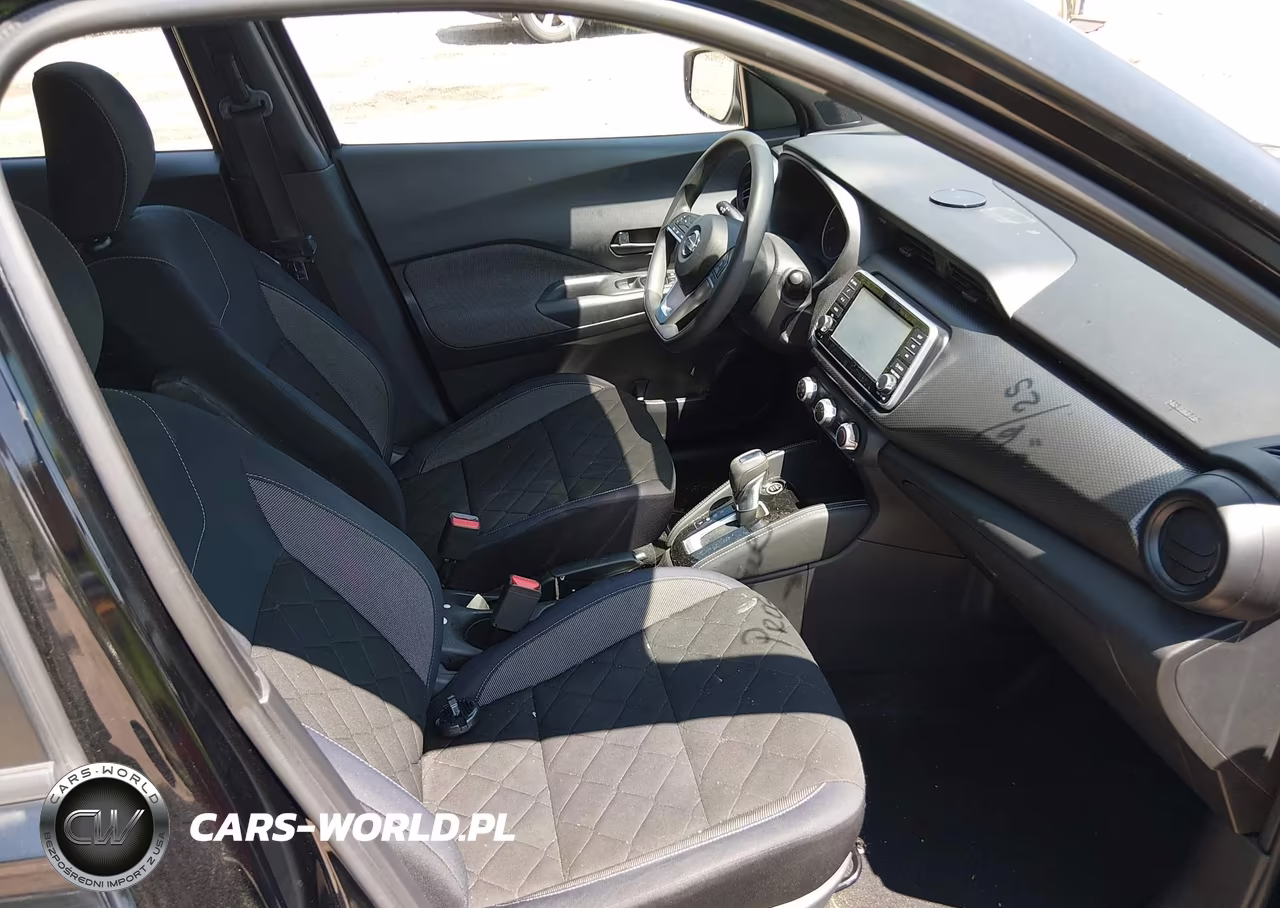 2018 Nissan Kicks S VIN:3N1CP5CUXJL518175 - 5