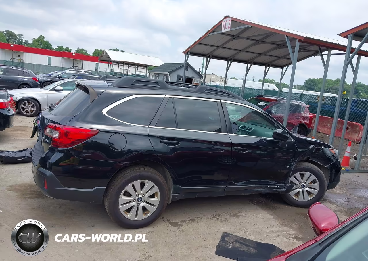 2018 Subaru Outback 2.5I Premium VIN:4S4BSACC5J3228537 - 13