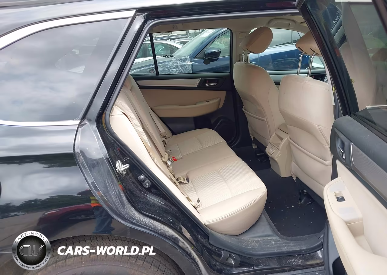2018 Subaru Outback 2.5I Premium VIN:4S4BSACC5J3228537 - 8
