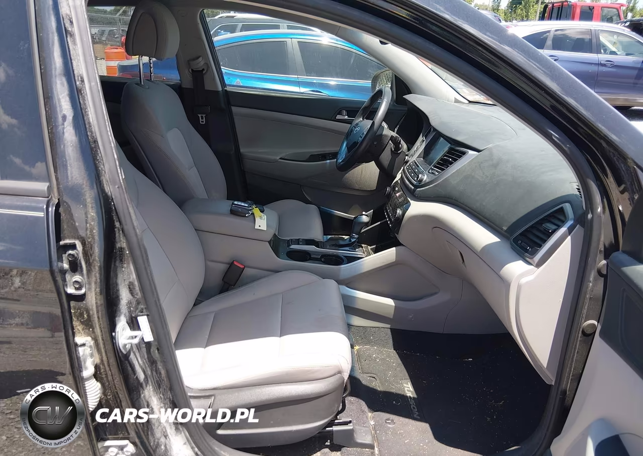 2018 Hyundai Tucson Value VIN:KM8J33A24JU737267 - 5