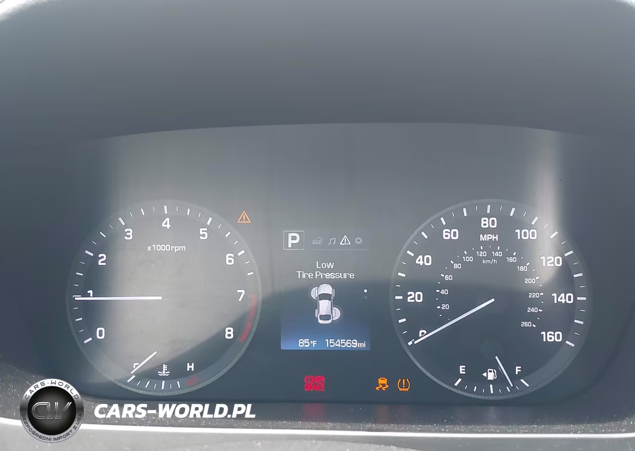 2015 Hyundai Sonata Sport VIN:5NPE34AF5FH027892 - 15