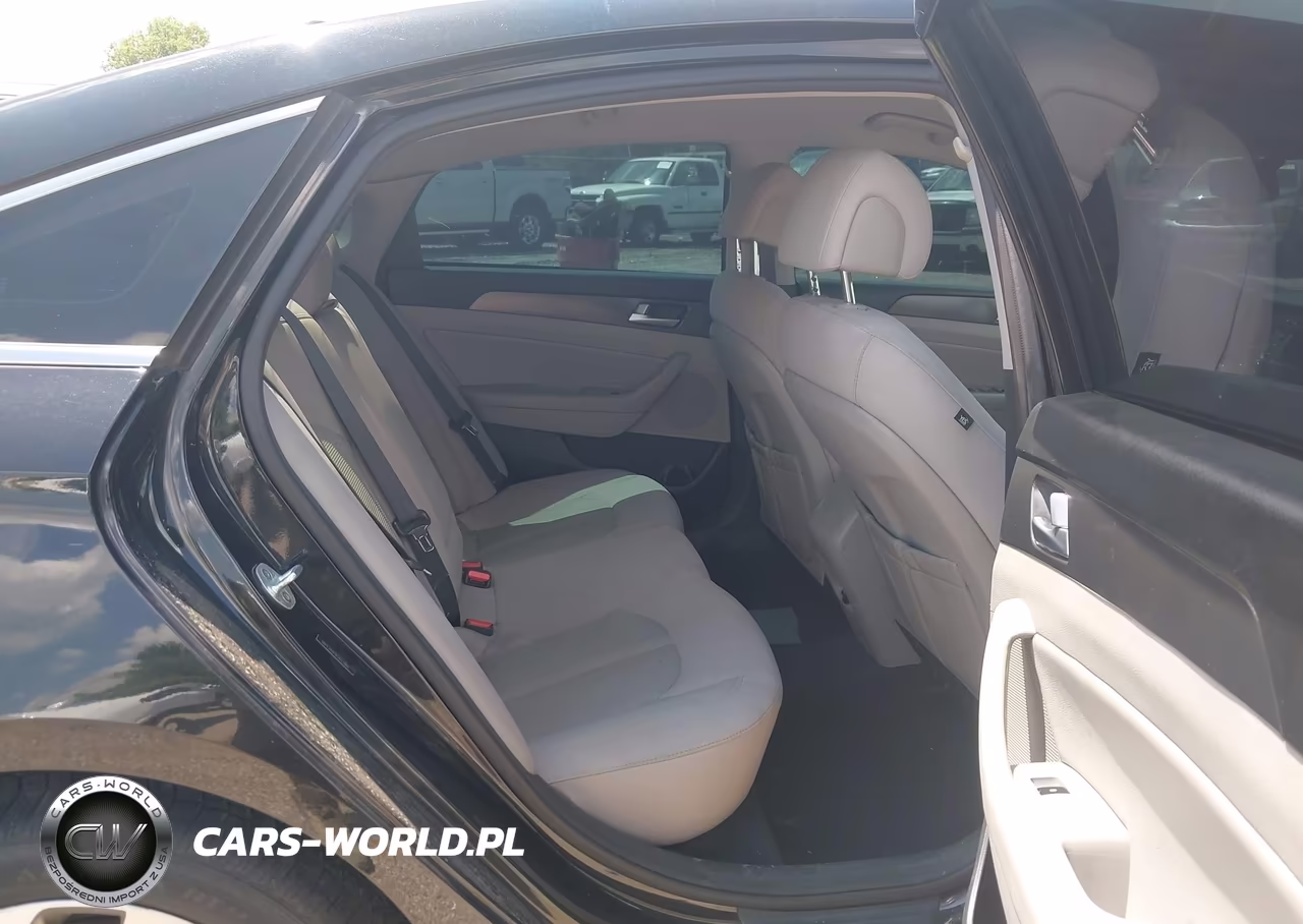 2015 Hyundai Sonata Sport VIN:5NPE34AF5FH027892 - 8