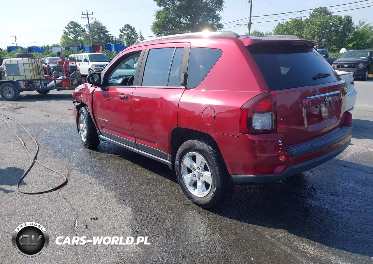 2015 Jeep Compass Sport VIN:1C4NJCBA0FD170659 - 3
