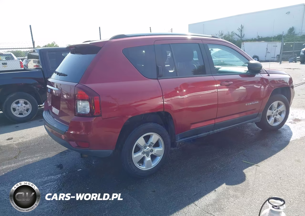 2015 Jeep Compass Sport VIN:1C4NJCBA0FD170659 - 4