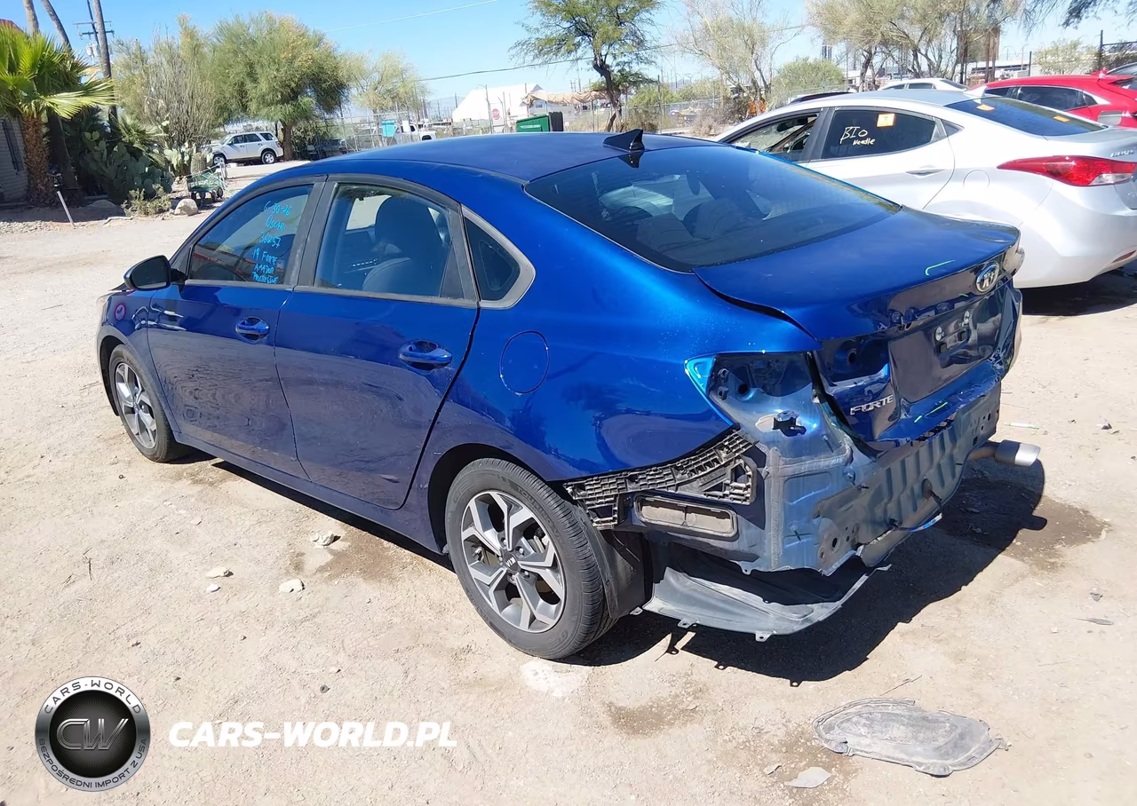 2019 Kia Forte Lxs VIN:3KPF24AD1KE108683 - 3