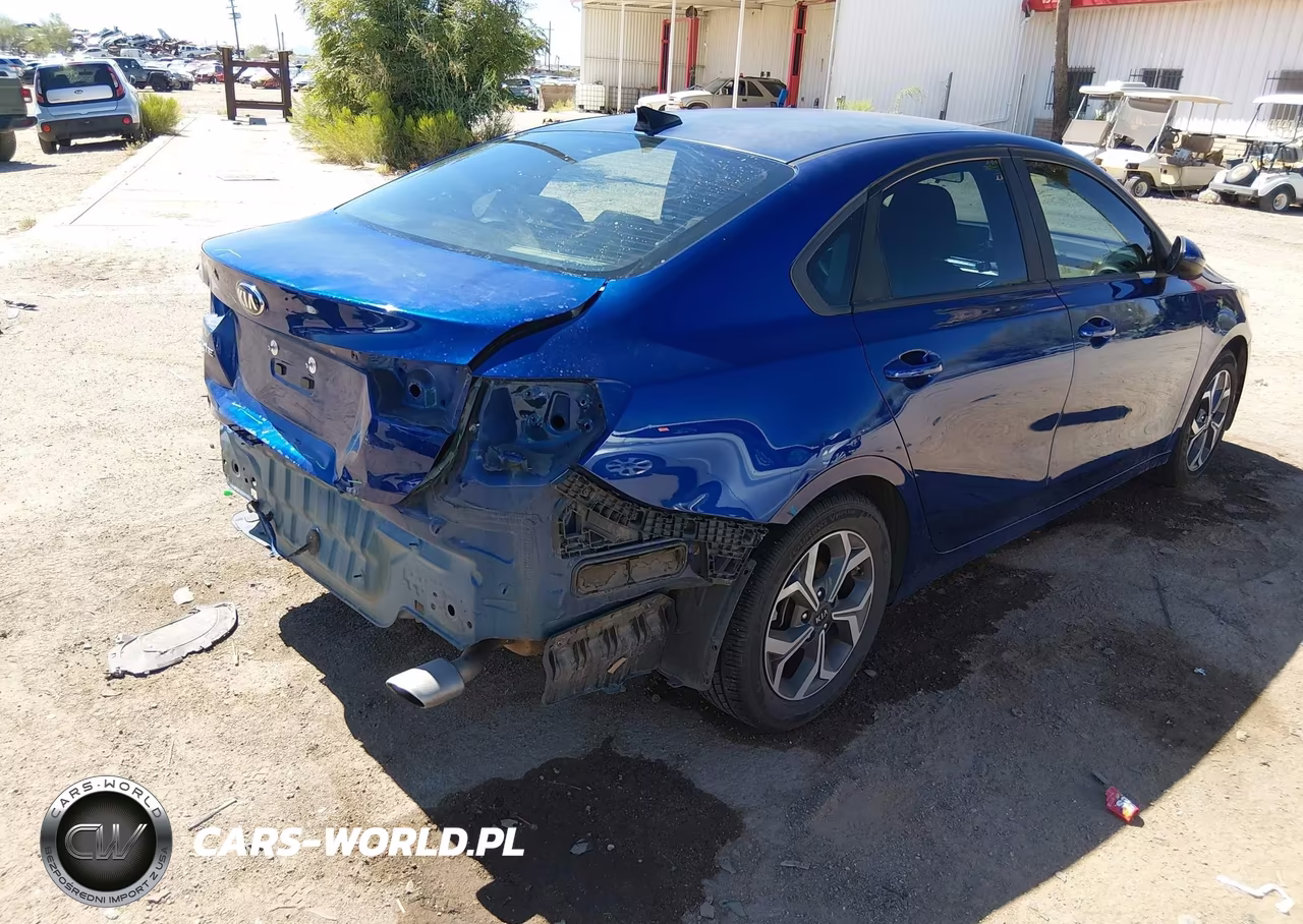 2019 Kia Forte Lxs VIN:3KPF24AD1KE108683 - 4