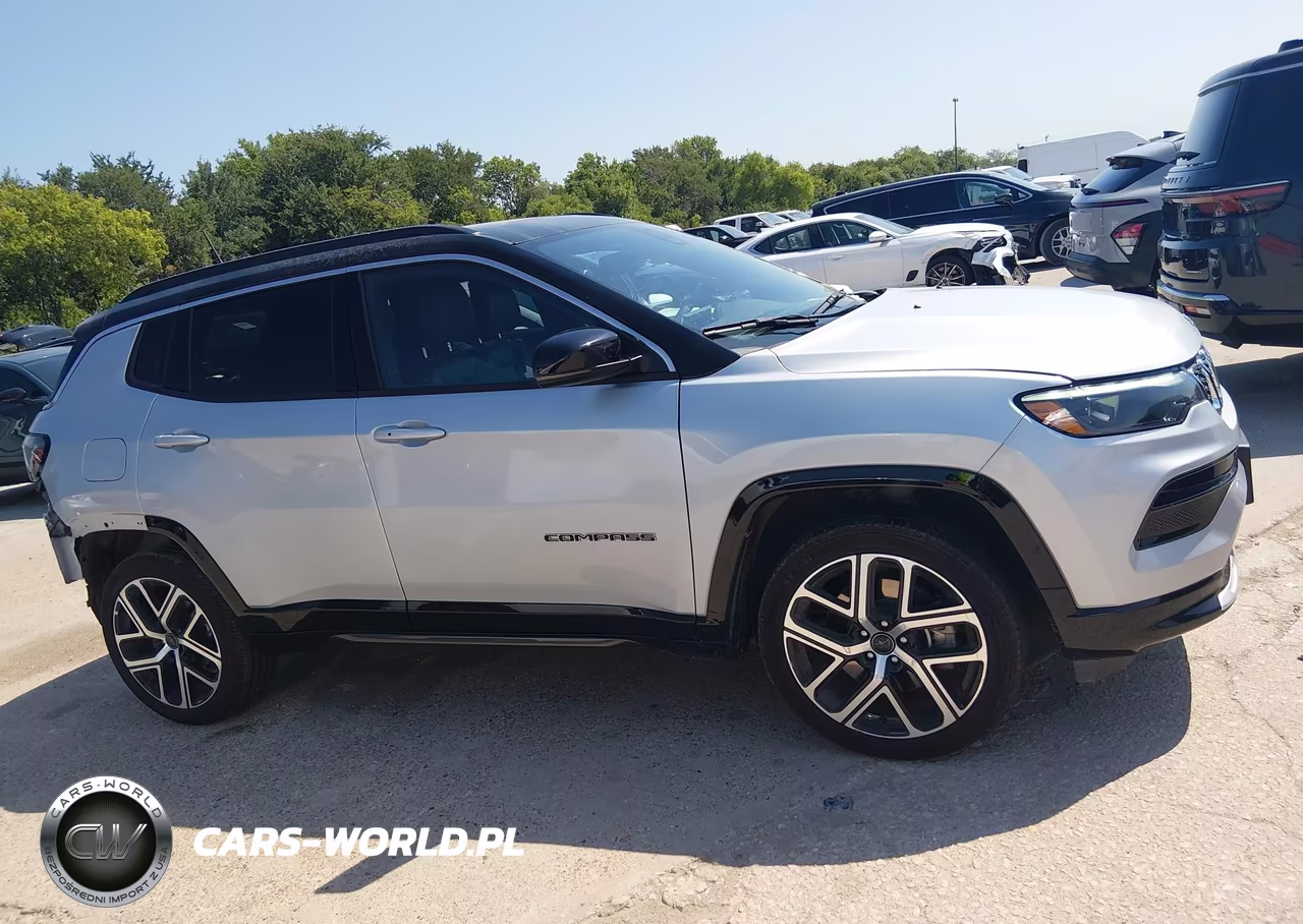 2025 Jeep Compass Limited 4X4 VIN:3C4NJDCN8ST595493 - 13