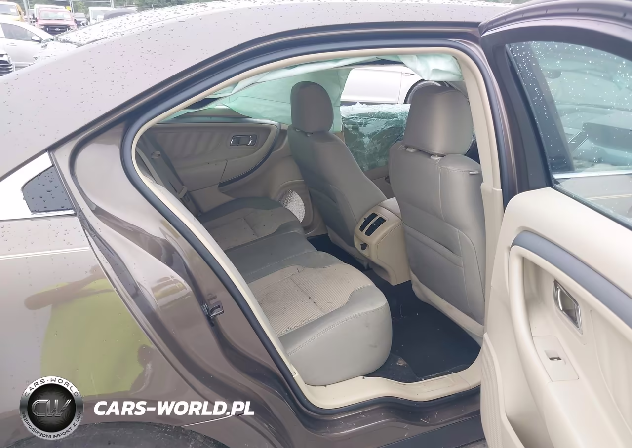 2015 Ford Taurus Sel VIN:1FAHP2E82FG164686 - 8