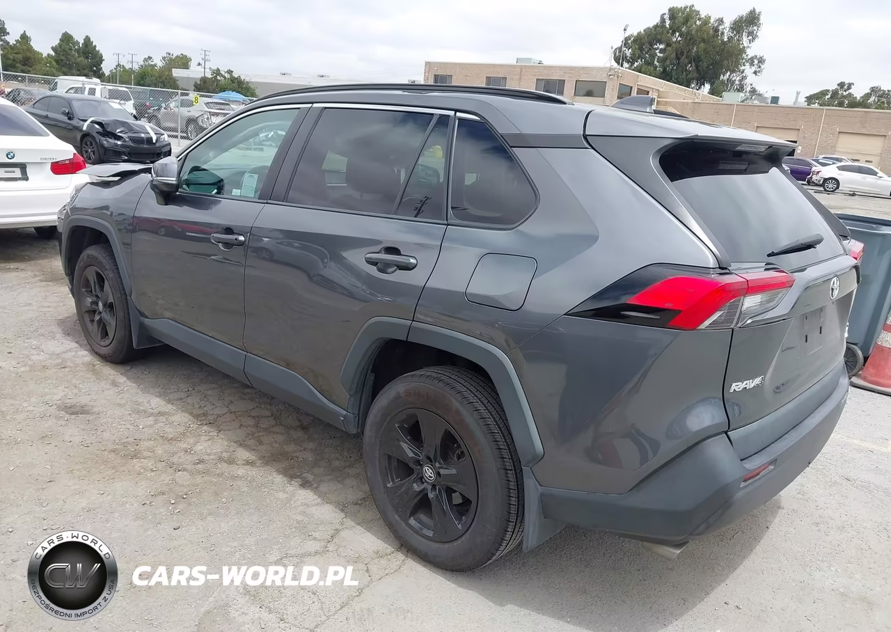 2021 Toyota Rav4 Xle VIN:2T3P1RFV1MC168378 - 3