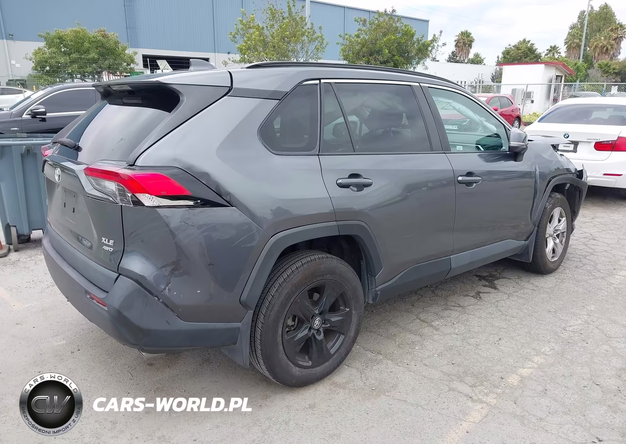 2021 Toyota Rav4 Xle VIN:2T3P1RFV1MC168378 - 4