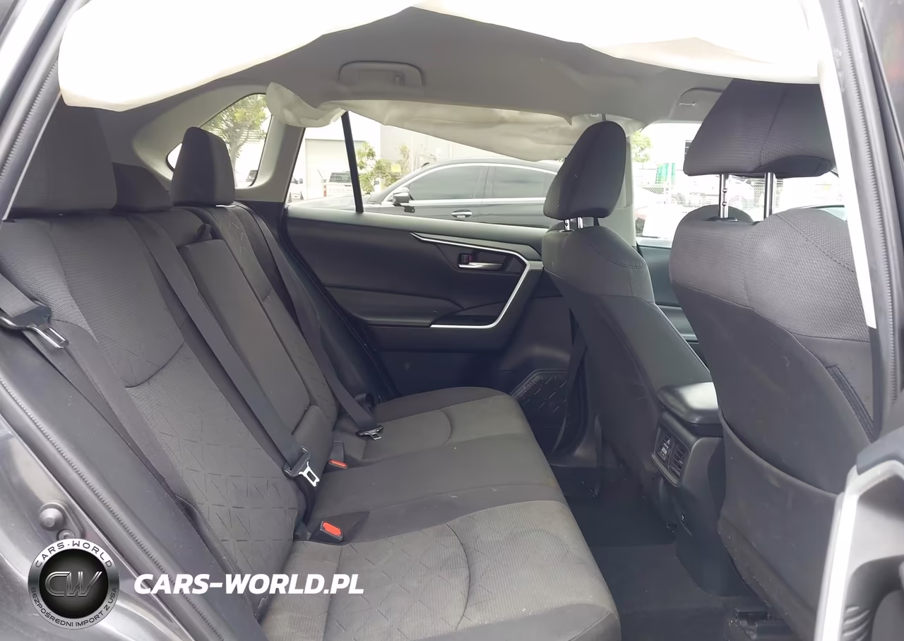 2021 Toyota Rav4 Xle VIN:2T3P1RFV1MC168378 - 8