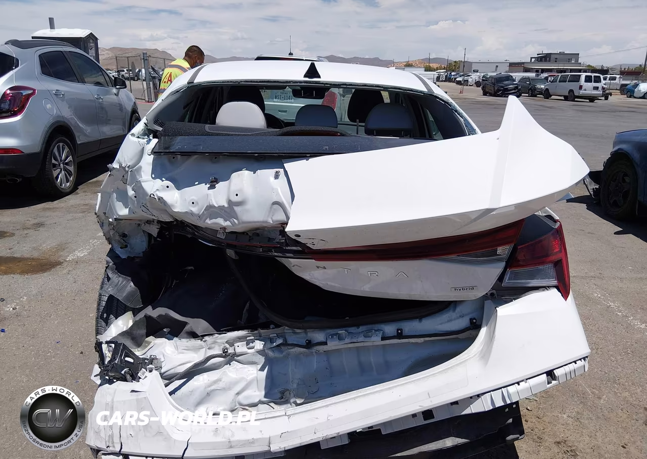 2025 Hyundai Elantra Hybrid Limited VIN:KMHLN4DJ3SU163208 - 16