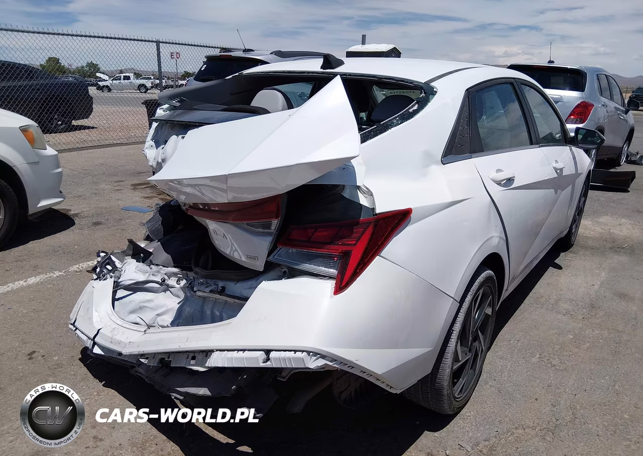 2025 Hyundai Elantra Hybrid Limited VIN:KMHLN4DJ3SU163208 - 4