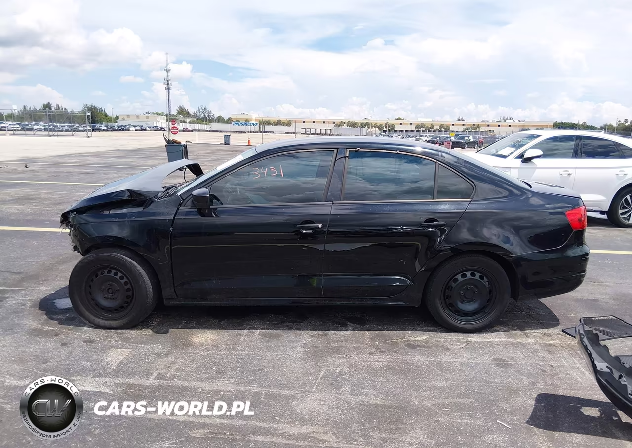 2012 Volkswagen Jetta 2.0L S VIN:3VW2K7AJ5CM334431 - 14