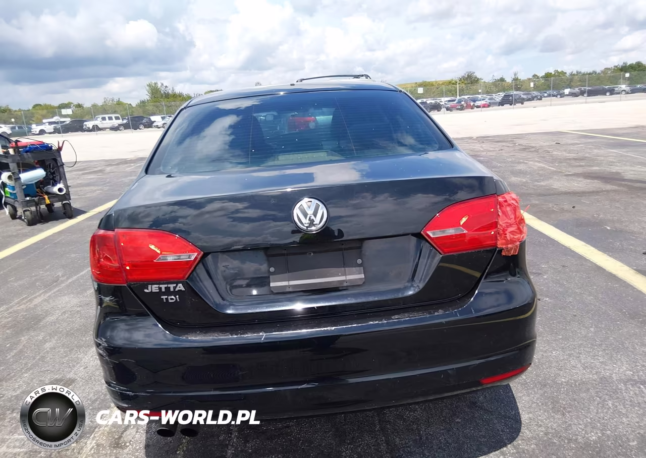 2012 Volkswagen Jetta 2.0L S VIN:3VW2K7AJ5CM334431 - 16