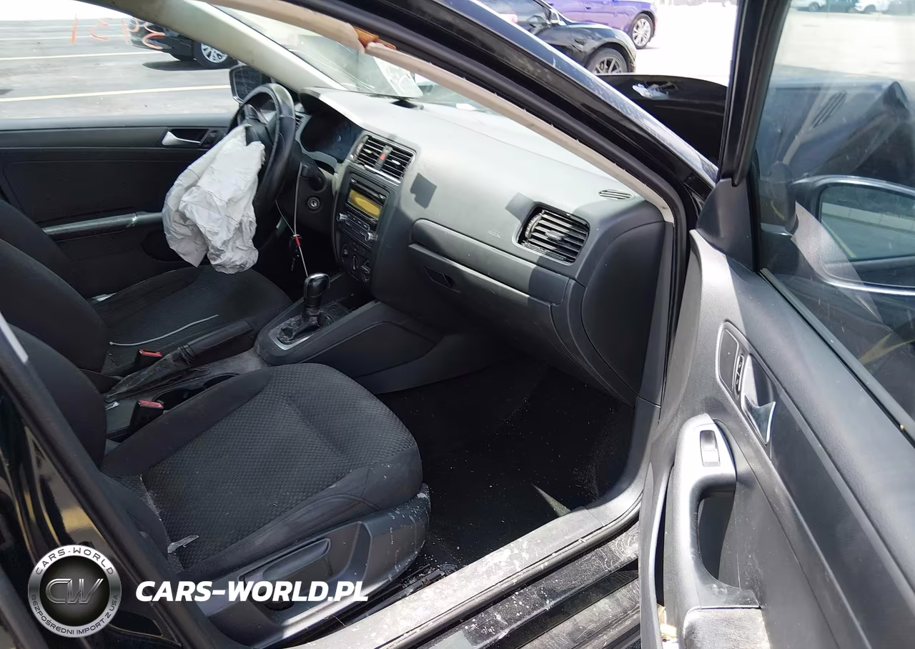2012 Volkswagen Jetta 2.0L S VIN:3VW2K7AJ5CM334431 - 5