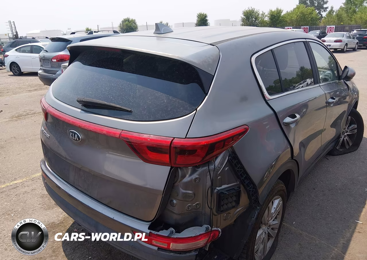 2018 Kia Sportage Lx VIN:KNDPMCAC0J7486623 - 4