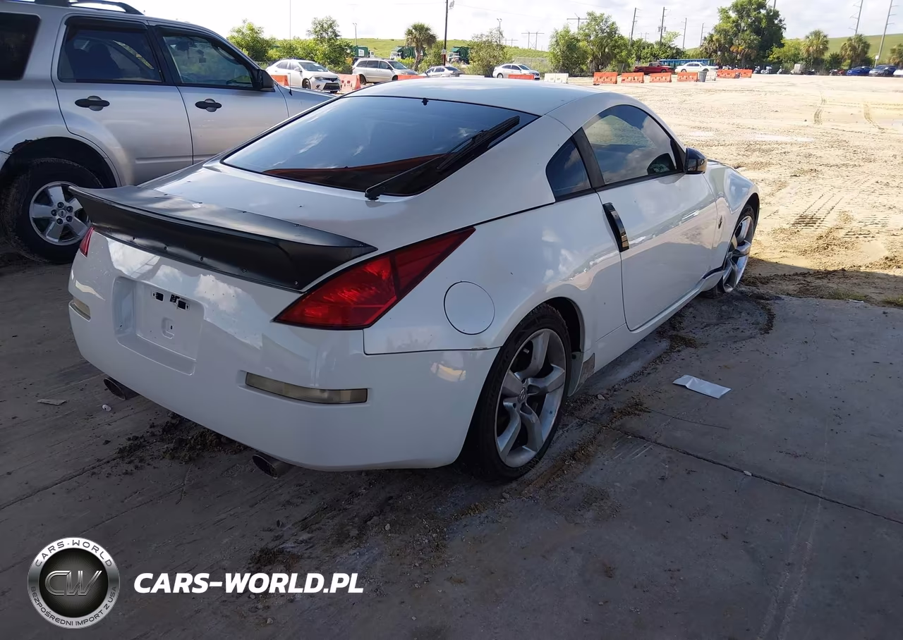 2003 Nissan 350Z Touring VIN:JN1AZ34EX3T010722 - 4