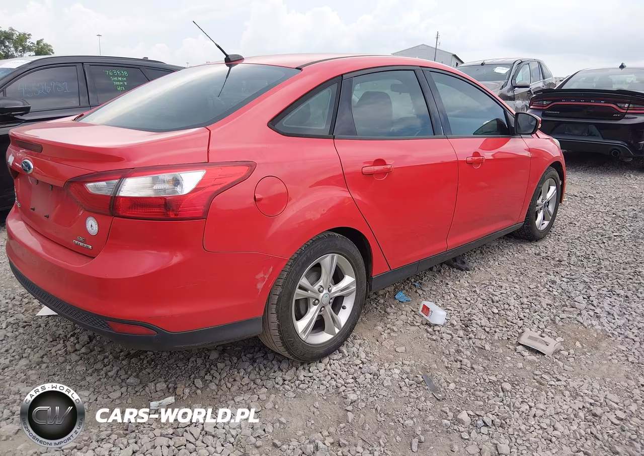 2013 Ford Focus Se VIN:1FADP3F23DL139489 - 4