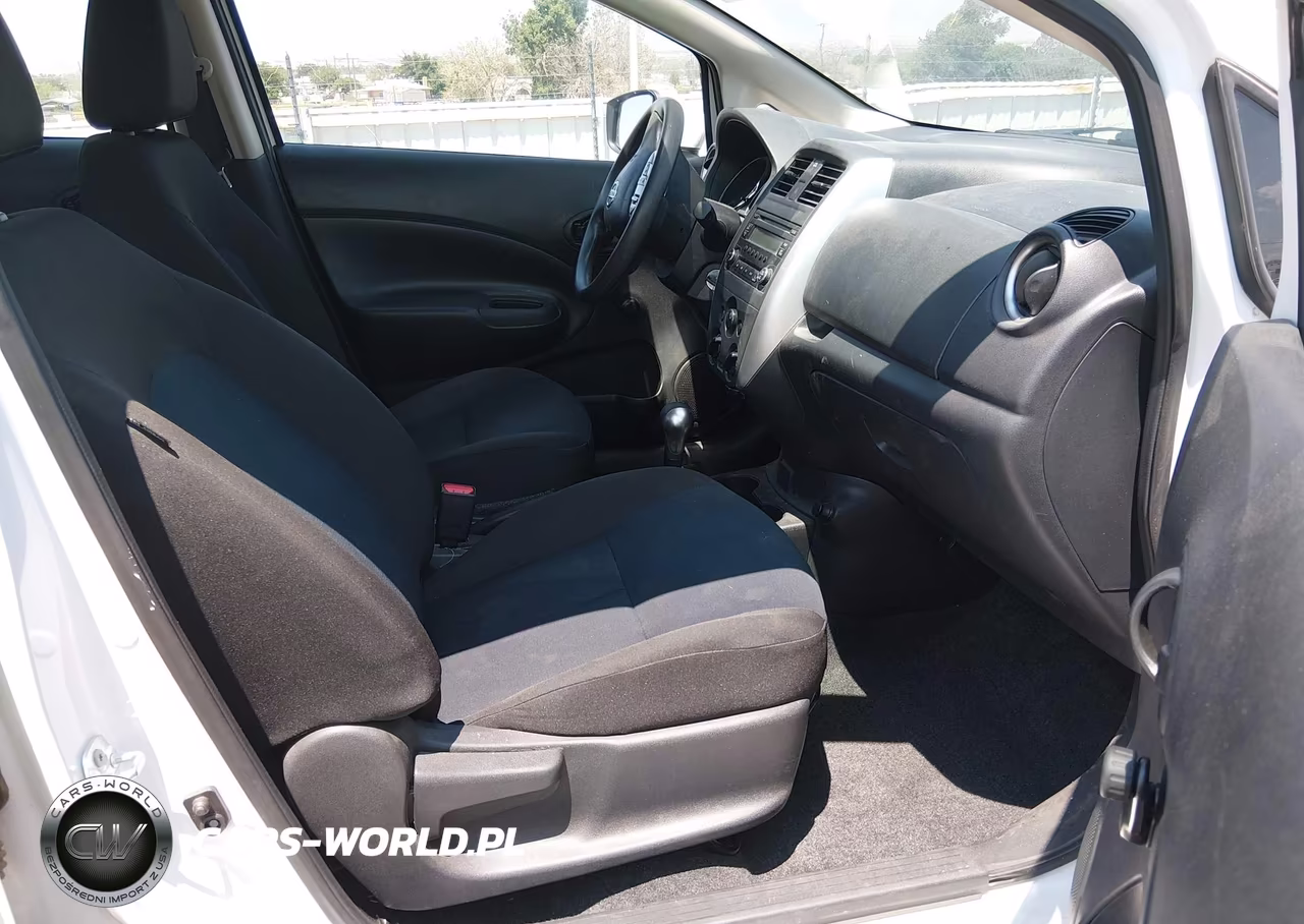 2017 Nissan Versa Note S Plus VIN:3N1CE2CP2HL356812 - 5