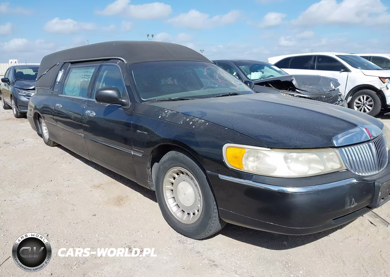 2000 Lincoln Town Car Executive