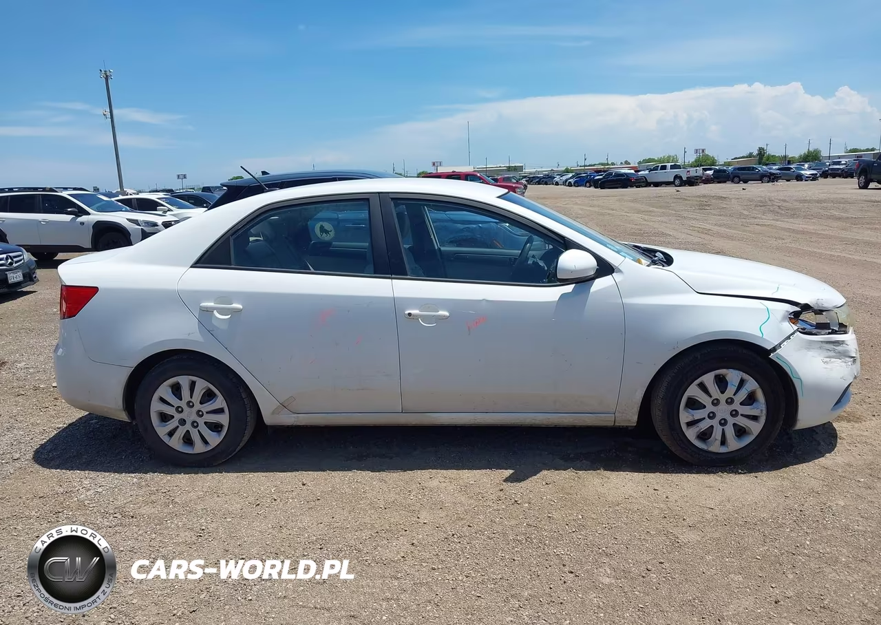 2010 Kia Forte Lx VIN:KNAFT4A26A5078681 - 13