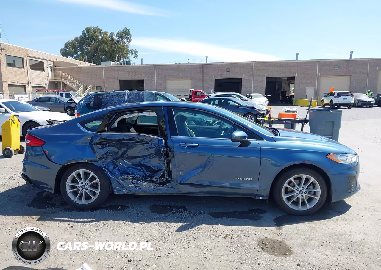 2019 Ford Fusion Hybrid Se VIN:3FA6P0LU9KR177871 - 14