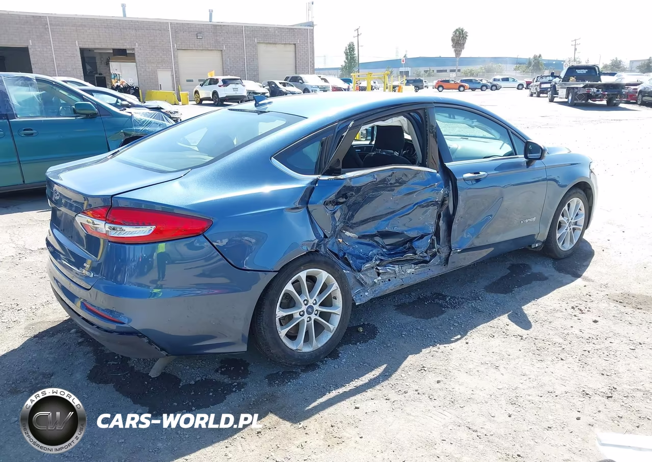 2019 Ford Fusion Hybrid Se VIN:3FA6P0LU9KR177871 - 4