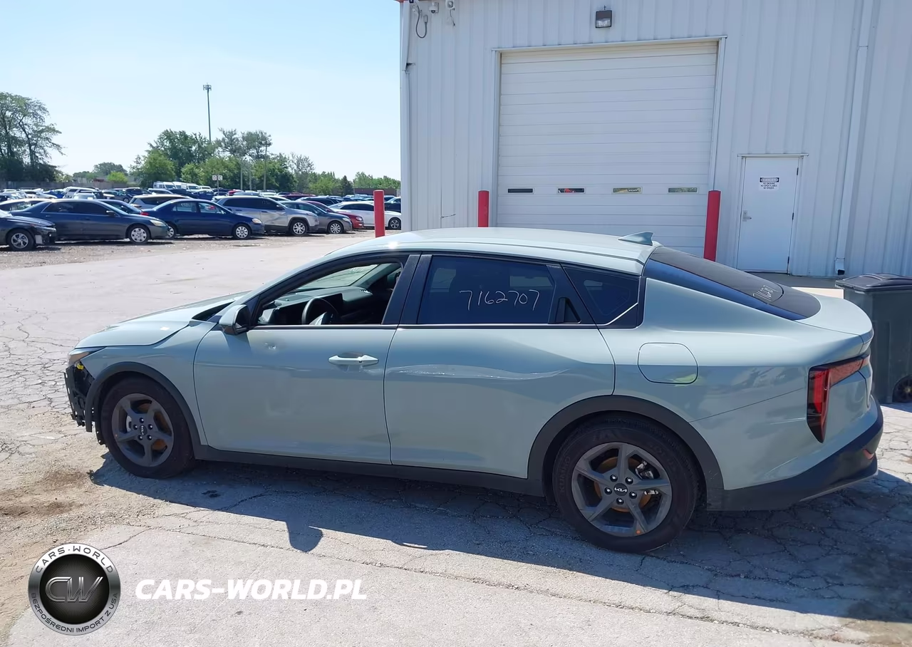 2026 Kia K4 Lxs VIN:3KPFT4DE8TE278929 - 14