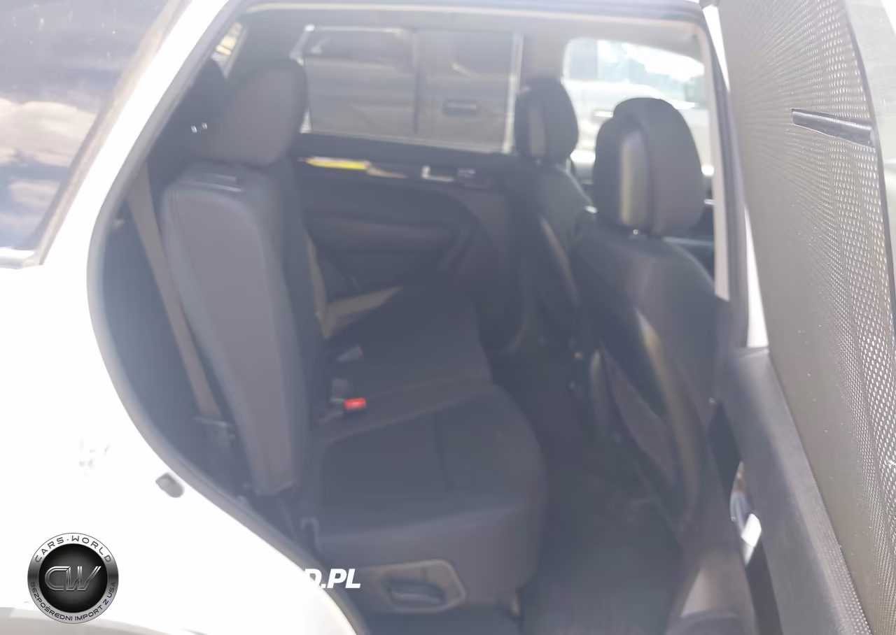 2014 Kia Sorento Lx V6 VIN:5XYKTDA74EG480872 - 8