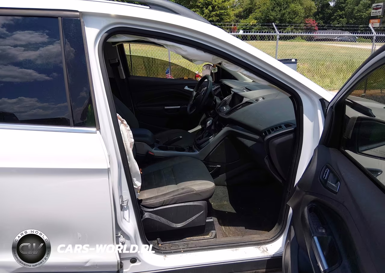 2016 Ford Escape Se VIN:1FMCU9G98GUC50885 - 5