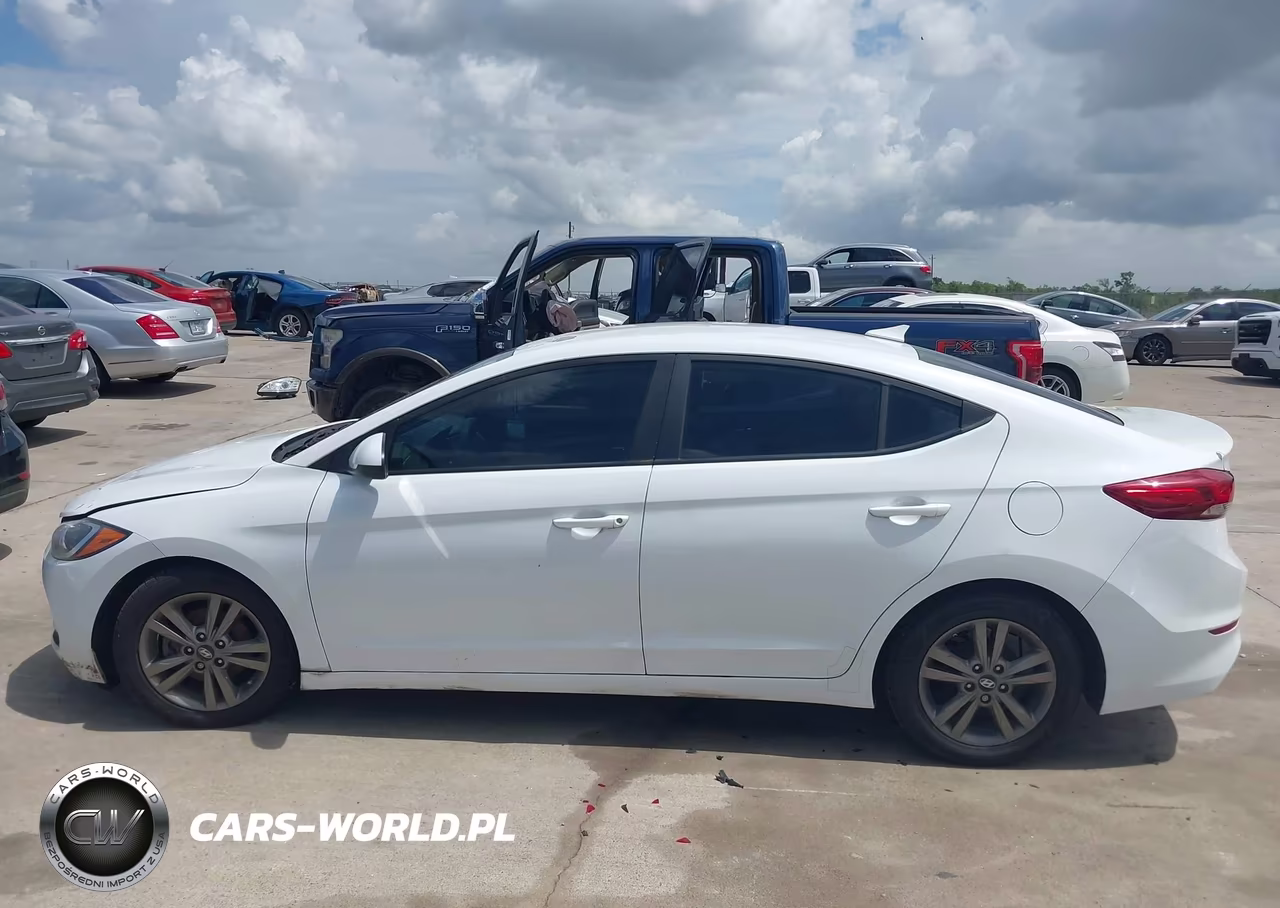 2017 Hyundai Elantra Se VIN:5NPD84LF5HH038355 - 14