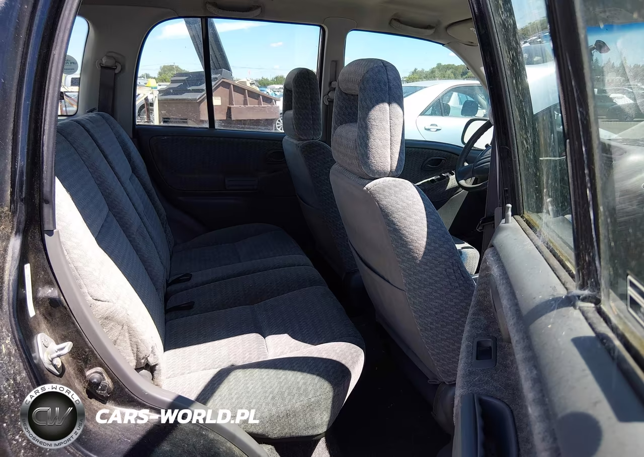 2002 Suzuki Vitara Jlx VIN:2S3TD52V126105147 - 8