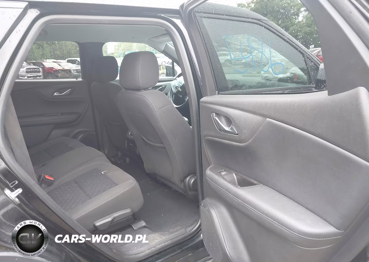 2019 Chevrolet Blazer VIN:3GNKBBRA1KS646337 - 8