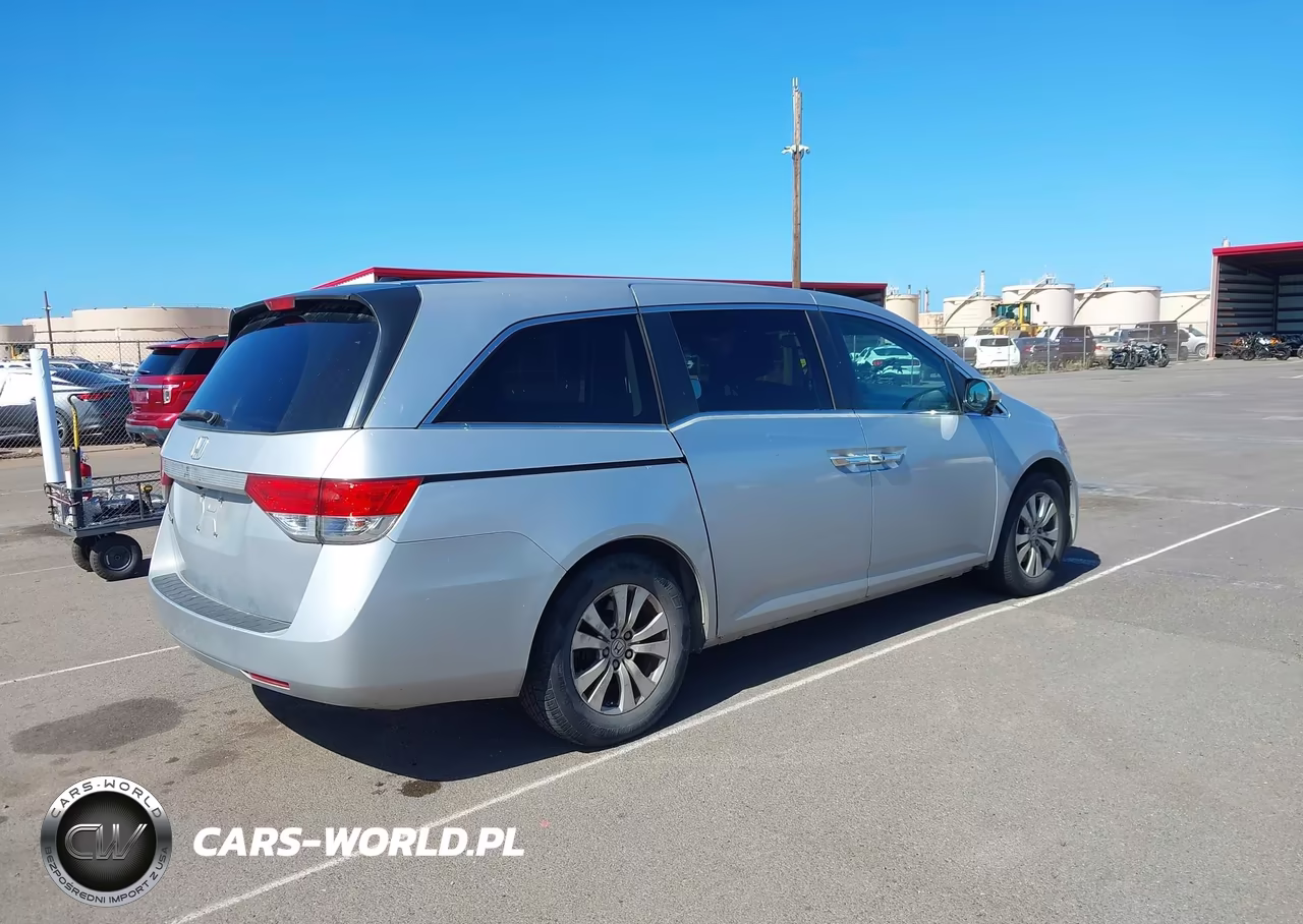 2015 Honda Odyssey Ex-L VIN:5FNRL5H62FB074387 - 4