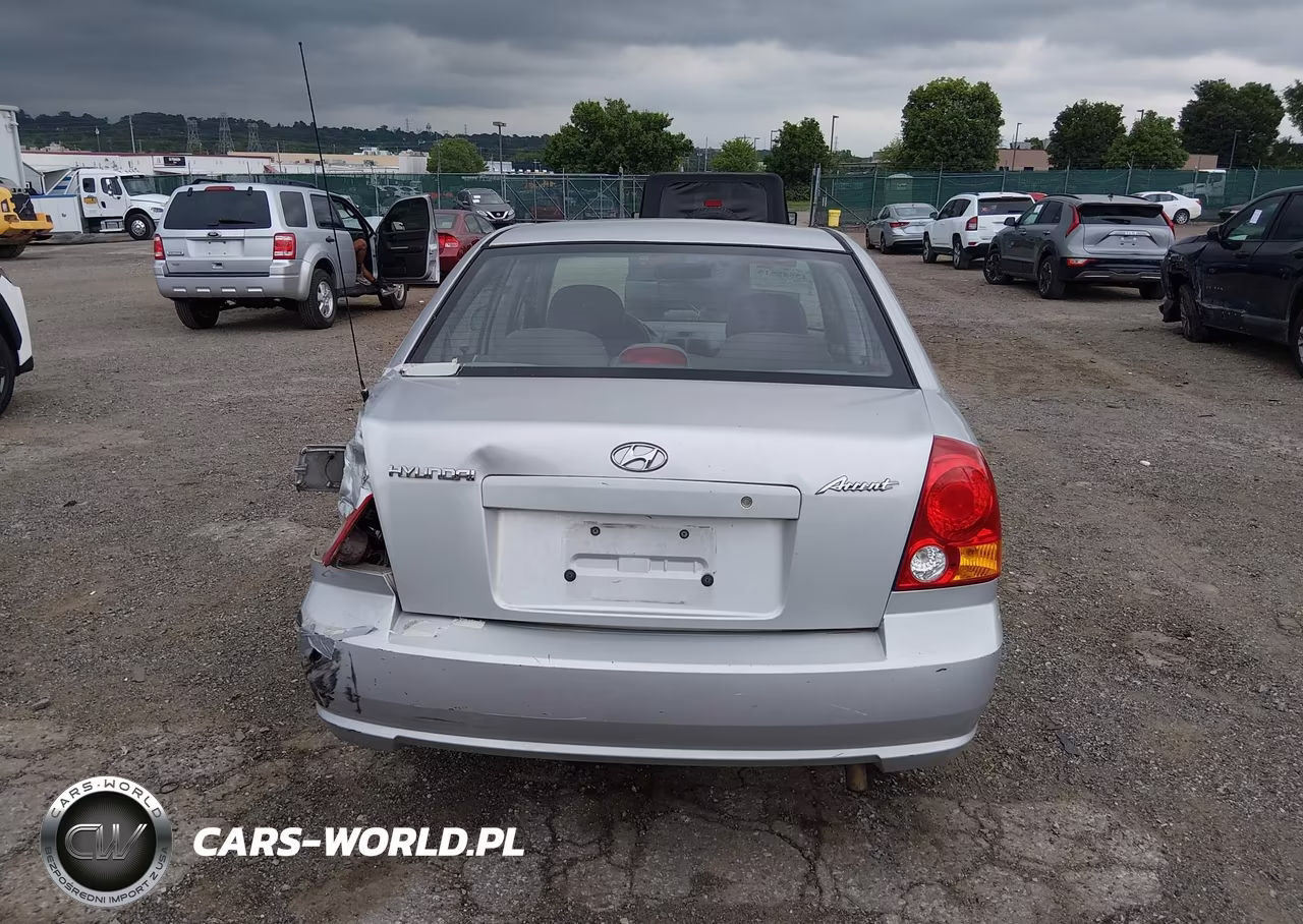 2005 Hyundai Accent Gls VIN:KMHCG45CX5U592862 - 16