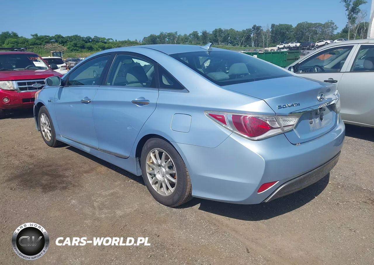 2011 Hyundai Sonata Hybrid VIN:KMHEC4A49BA004742 - 3