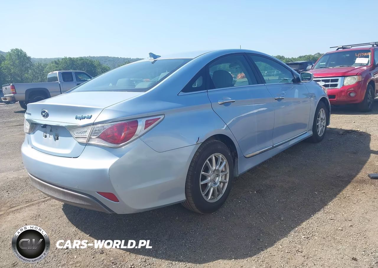 2011 Hyundai Sonata Hybrid VIN:KMHEC4A49BA004742 - 4