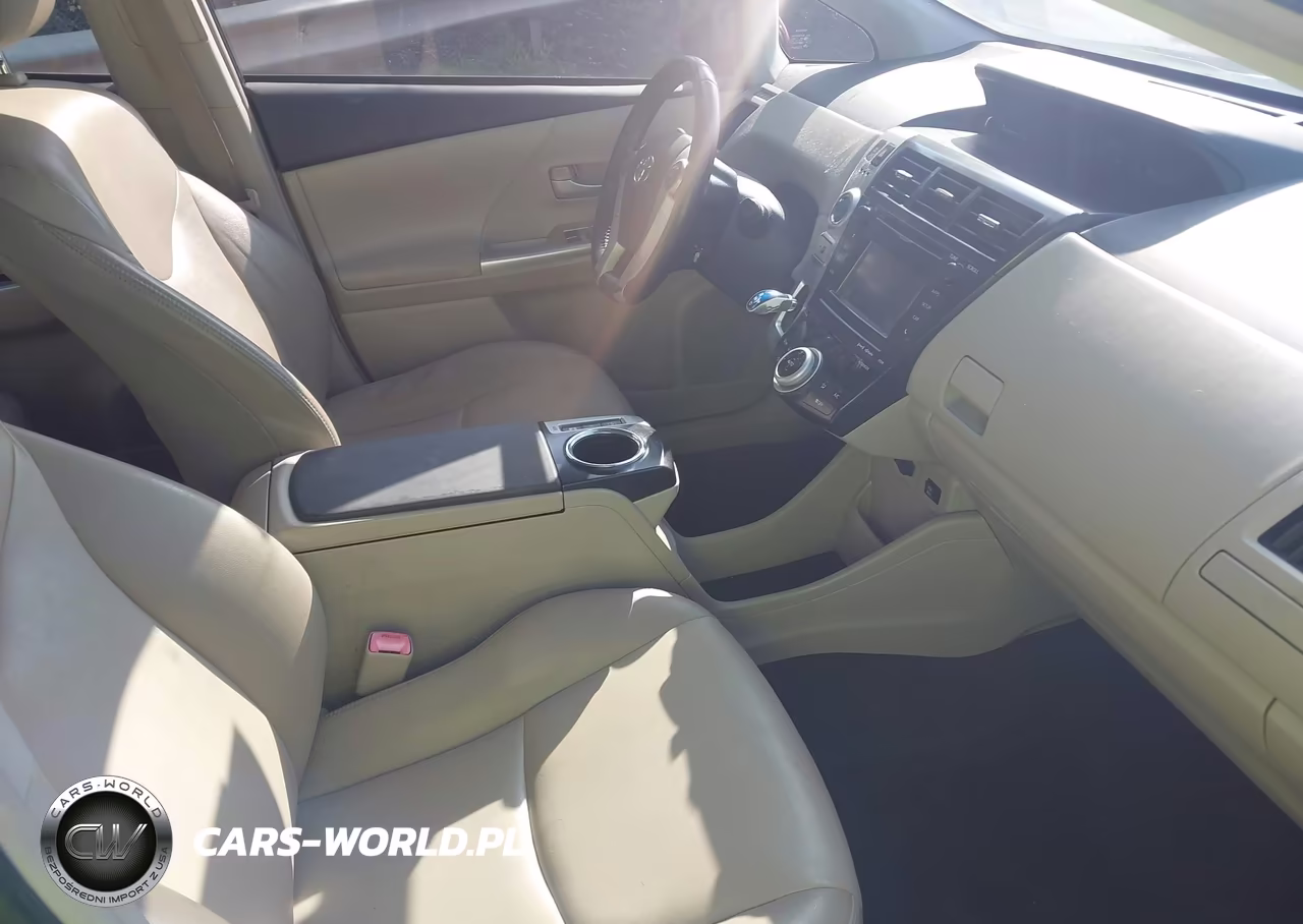 2013 Toyota Prius V Five VIN:JTDZN3EU2D3196954 - 5