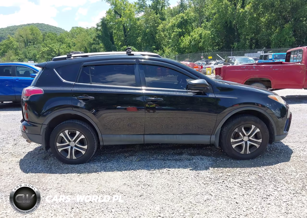 2017 Toyota Rav4 Le VIN:2T3BFREV2HW560609 - 13