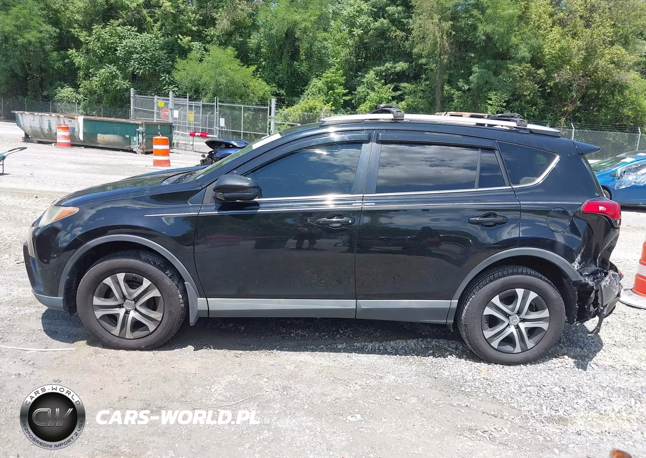 2017 Toyota Rav4 Le VIN:2T3BFREV2HW560609 - 14