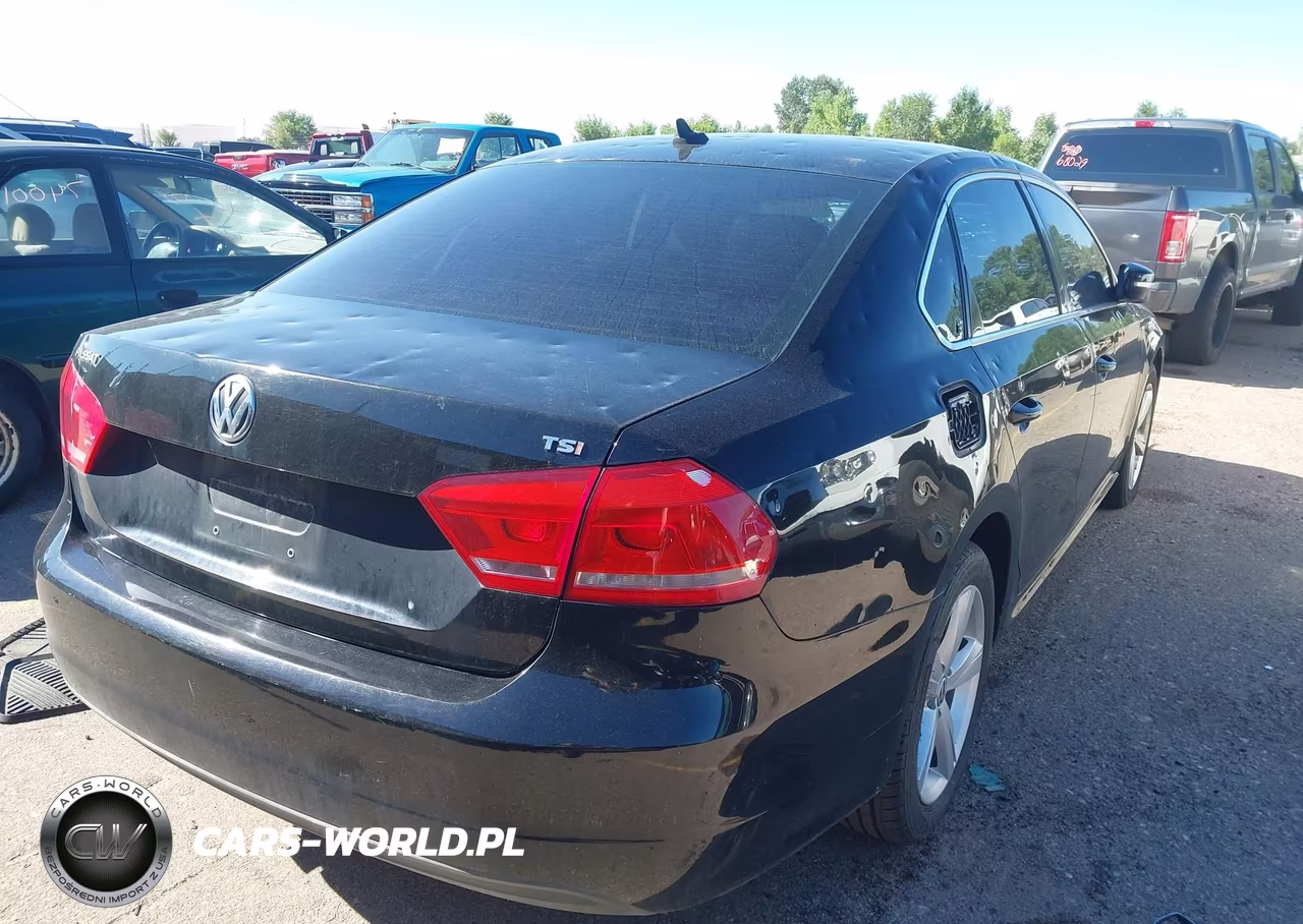 2014 Volkswagen Passat 1.8T S-1.8T Wolfsburg Edition VIN:1VWAT7A34EC044759 - 4