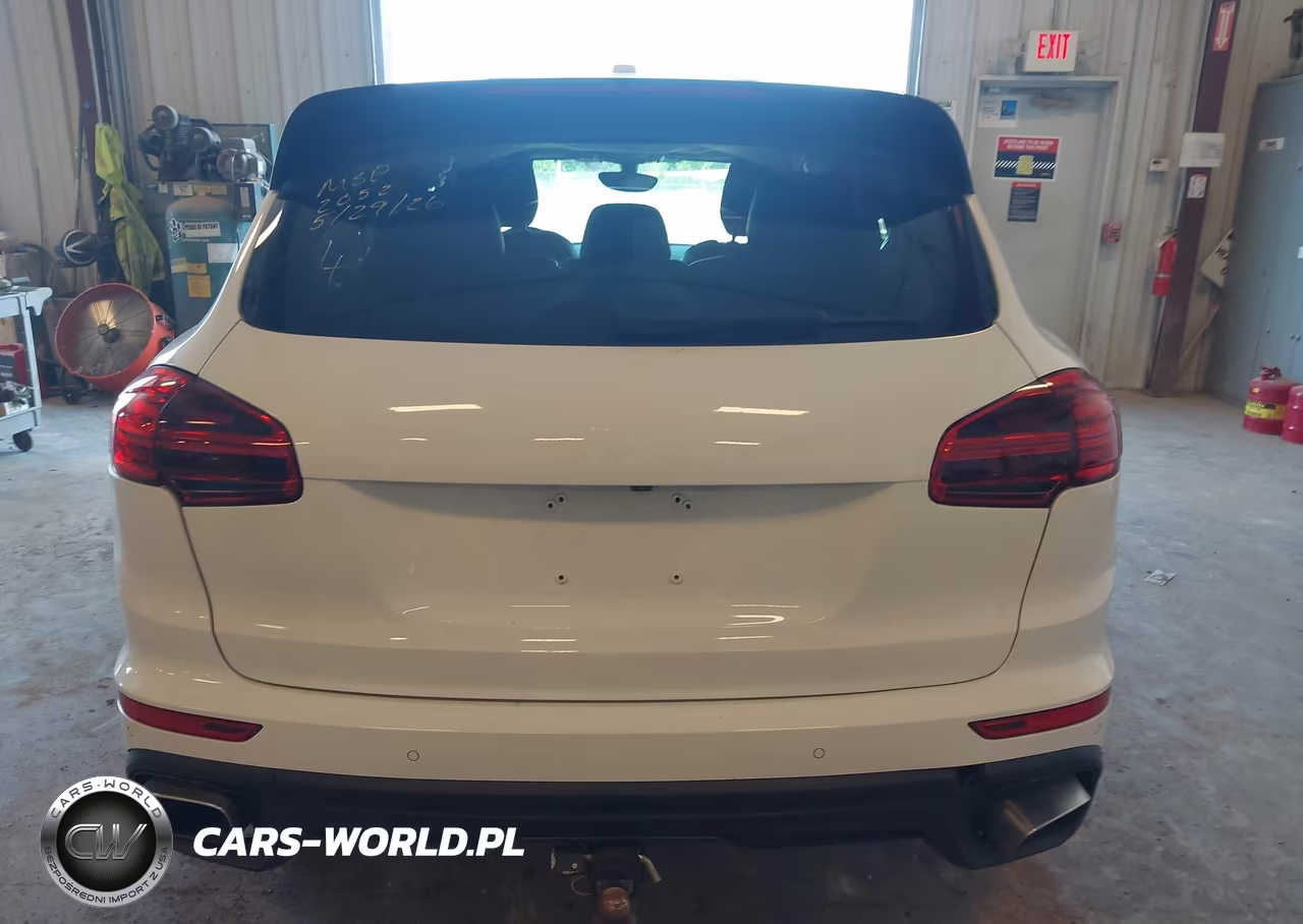 2016 Porsche Cayenne VIN:WP1AA2A28GKA12052 - 16