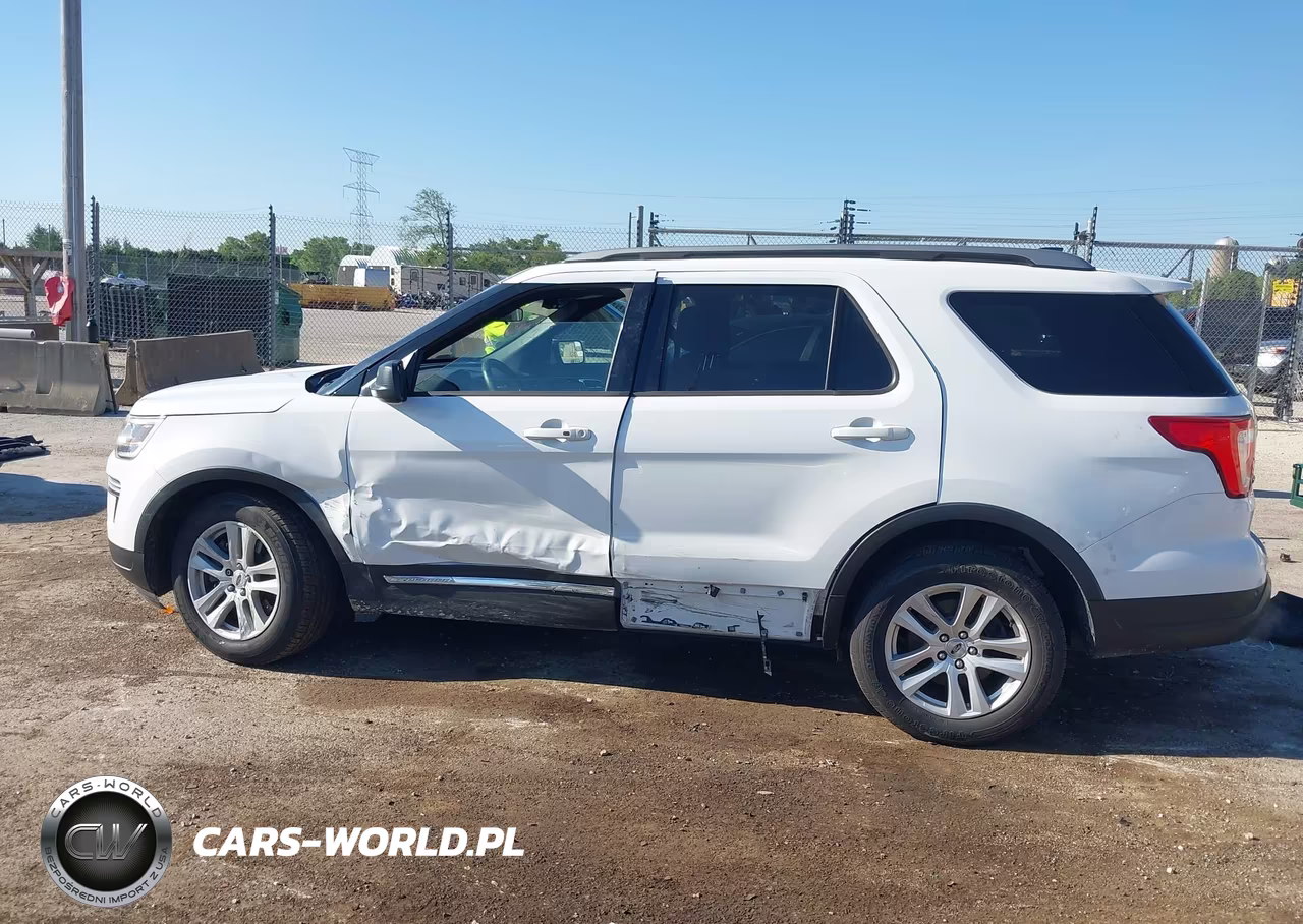 2018 Ford Explorer Xlt VIN:1FM5K8D80JGB60172 - 14