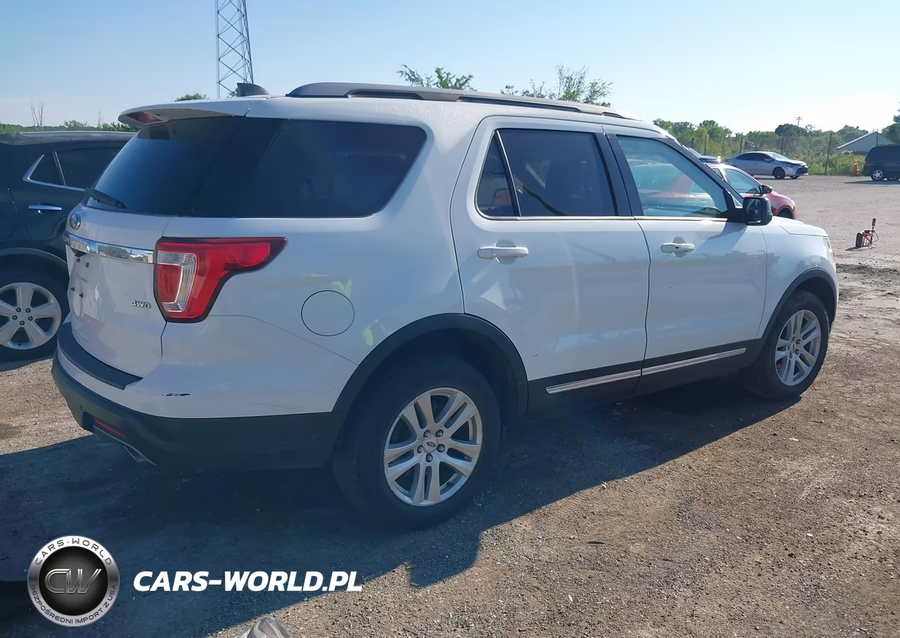 2018 Ford Explorer Xlt VIN:1FM5K8D80JGB60172 - 4