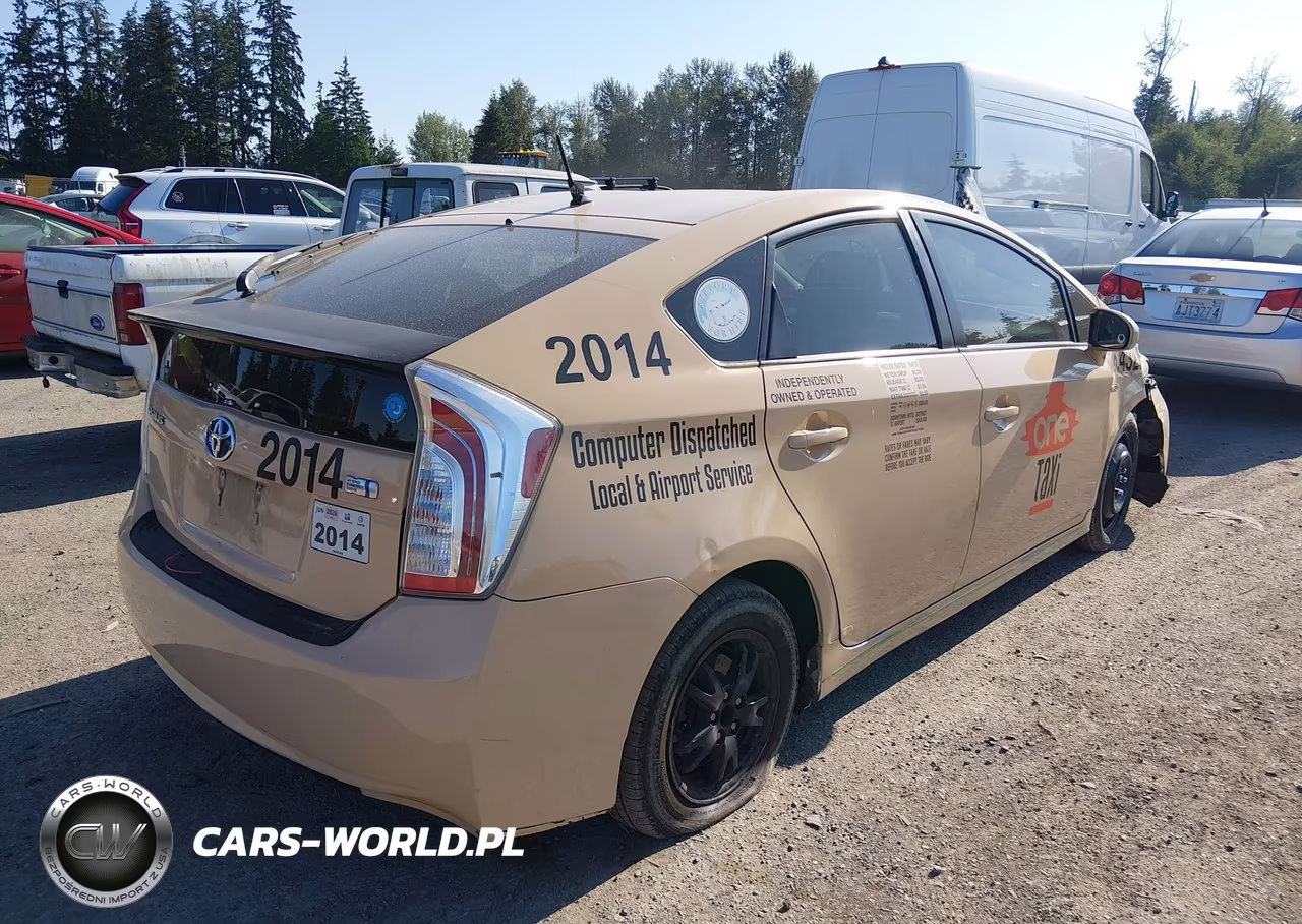 2013 Toyota Prius Two VIN:JTDKN3DU7D1645446 - 4