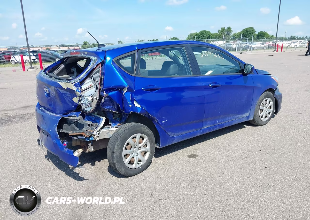 2014 Hyundai Accent Gs VIN:KMHCT5AEXEU173046 - 4